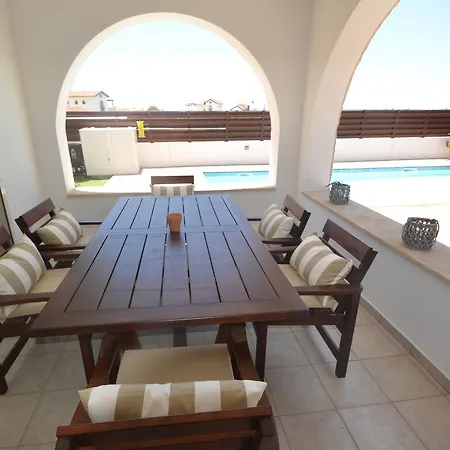 Villa Narcissos Thekla Ayía Nápa